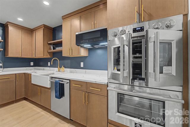 323 Mashburn Branch Road, Franklin, NC 28734
