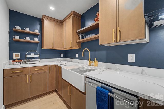 323 Mashburn Branch Road, Franklin, NC 28734