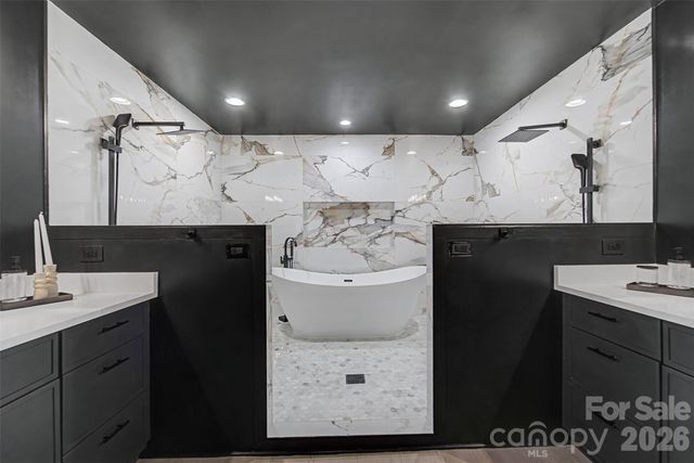 323 Mashburn Branch Road, Franklin, NC 28734