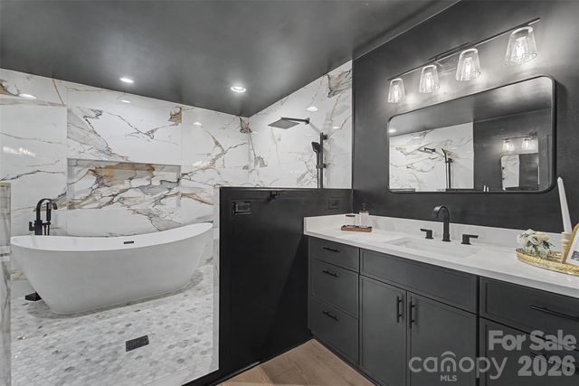 323 Mashburn Branch Road, Franklin, NC 28734