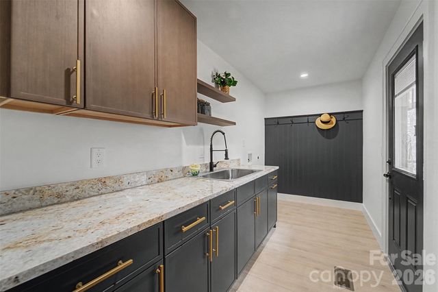323 Mashburn Branch Road, Franklin, NC 28734