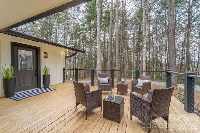 323 Mashburn Branch Road, Franklin, NC 28734