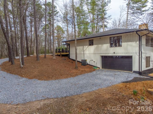 323 Mashburn Branch Road, Franklin, NC 28734