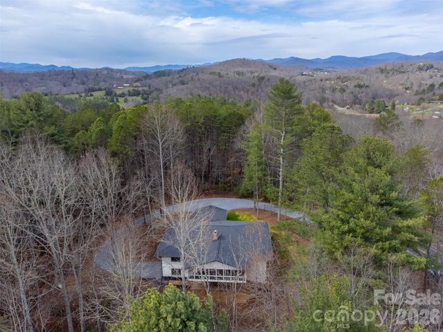 323 Mashburn Branch Road, Franklin, NC 28734
