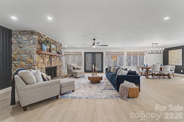 323 Mashburn Branch Road, Franklin, NC 28734