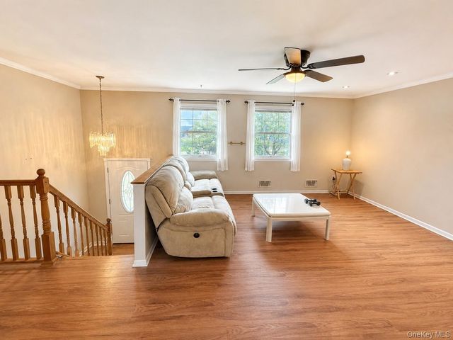 15 Old Anvil Lane, Middletown, NY 10940
