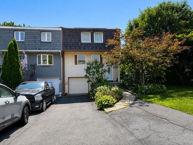 15 Old Anvil Lane, Middletown, NY 10940