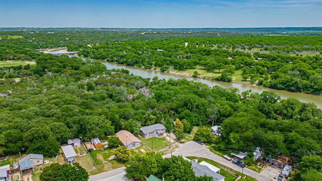 8147 Fawn Circle, Granbury, TX 76049