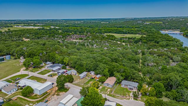 8147 Fawn Circle, Granbury, TX 76049