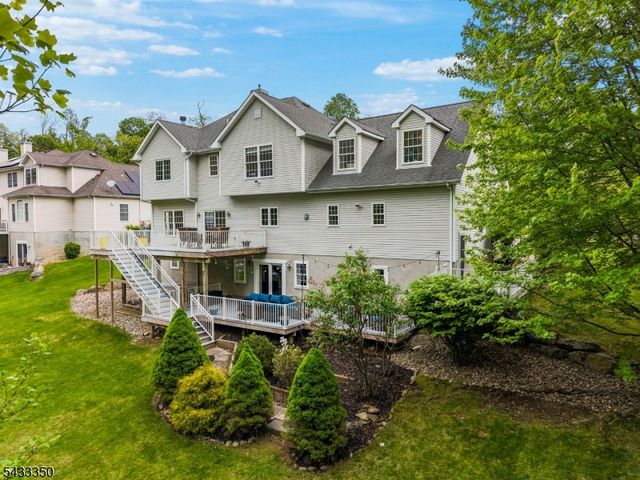 4 Matthew Dr, Byram Twp., NJ 07871