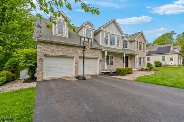4 Matthew Dr, Byram Twp., NJ 07871