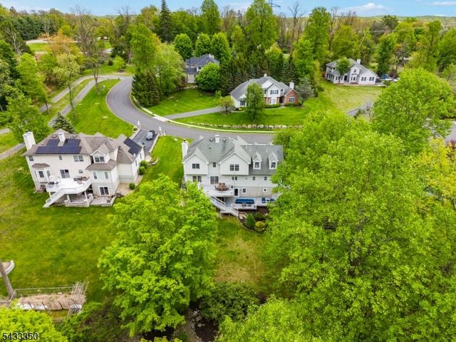 4 Matthew Dr, Byram Twp., NJ 07871