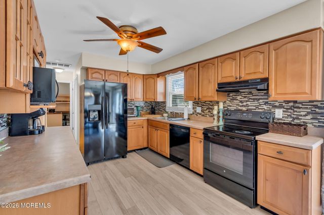 1332 Broadway Boulevard, Toms River, NJ 08757