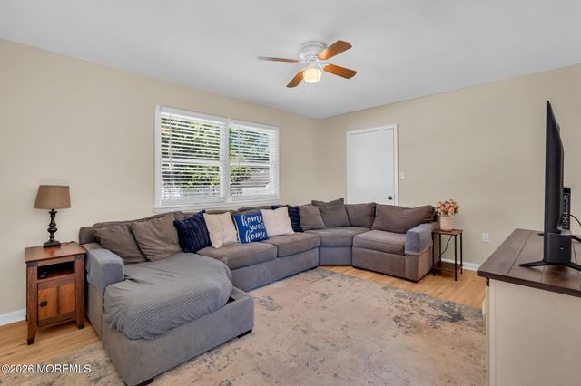 1332 Broadway Boulevard, Toms River, NJ 08757