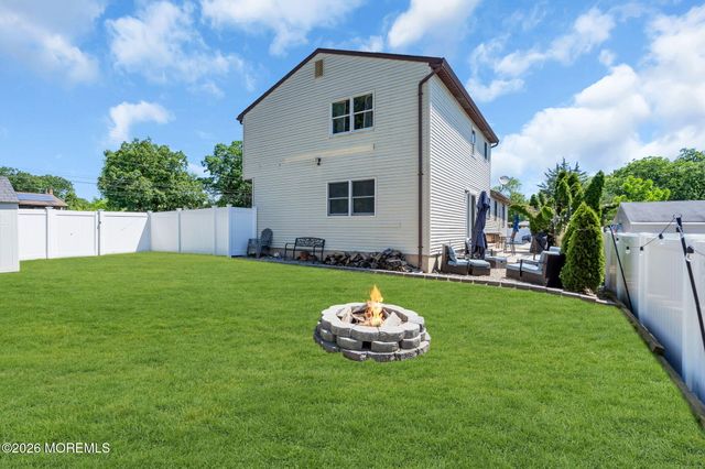 1332 Broadway Boulevard, Toms River, NJ 08757