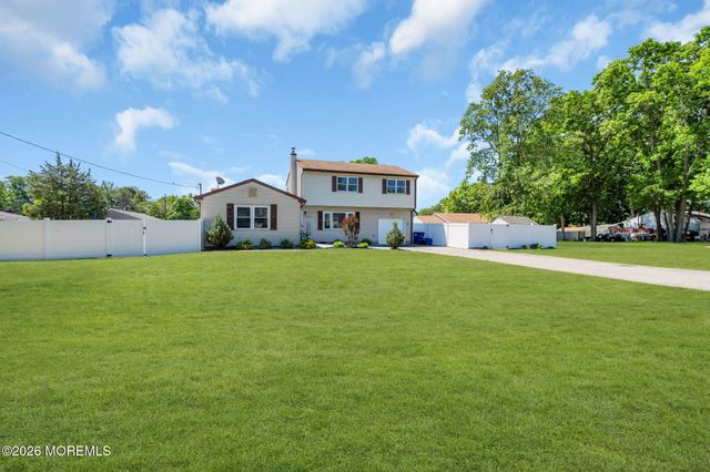 1332 Broadway Boulevard, Toms River, NJ 08757