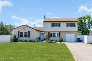 1332 Broadway Boulevard, Toms River, NJ 08757