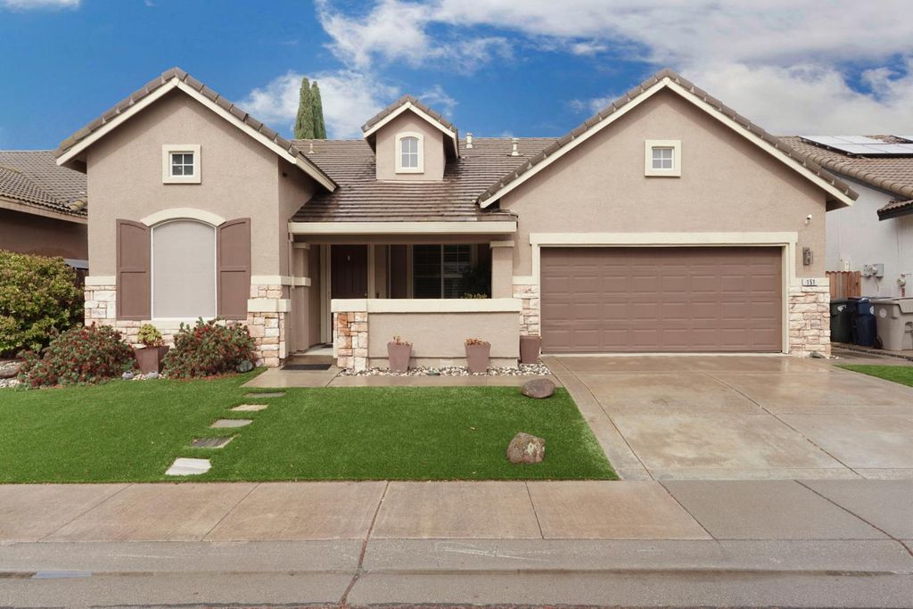 151 Jarvis Cir, Sacramento, CA 95834