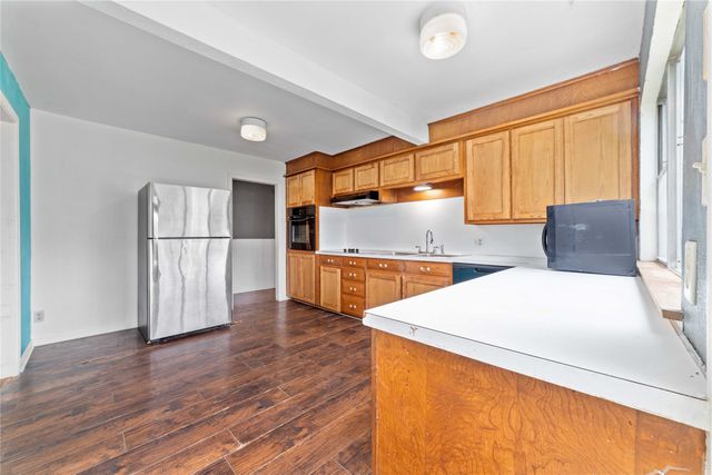 1607 11th Street, Brownwood, TX 76801