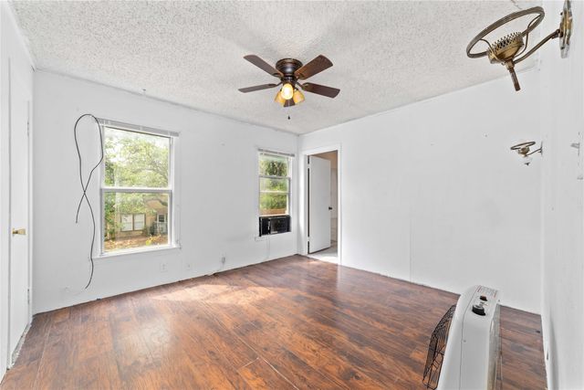 1607 11th Street, Brownwood, TX 76801