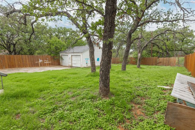 1607 11th Street, Brownwood, TX 76801
