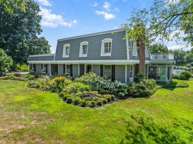 4090 E Fulton Street, Grand Rapids, MI 49546