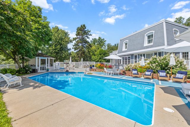4090 E Fulton Street, Grand Rapids, MI 49546