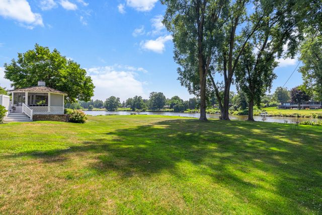 4090 E Fulton Street, Grand Rapids, MI 49546