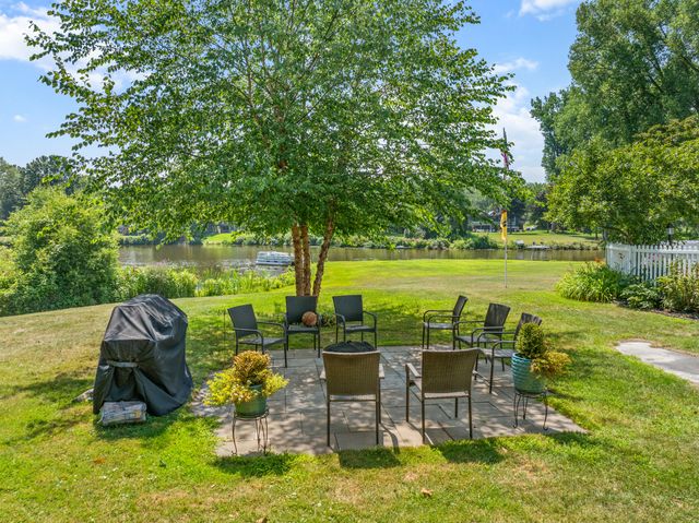 4090 E Fulton Street, Grand Rapids, MI 49546