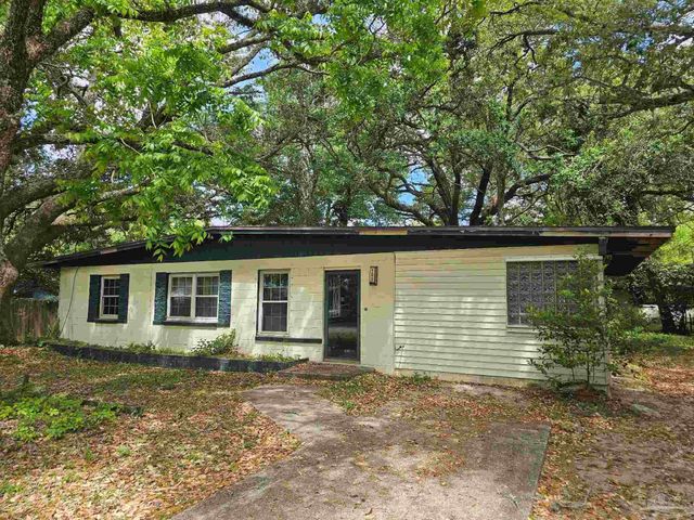 708 Vendee Ln, Pensacola, FL 32505
