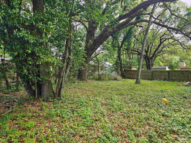 708 Vendee Ln, Pensacola, FL 32505