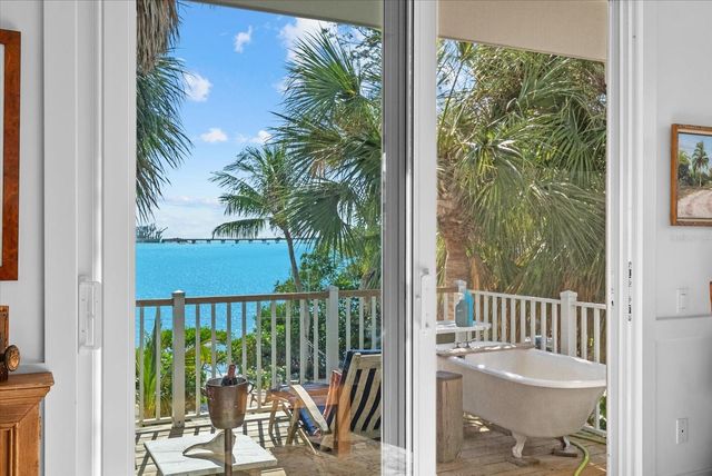7143 LA LENAIRE DRIVE, Longboat Key, FL 34228