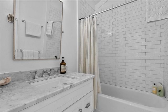 7143 LA LENAIRE DRIVE, Longboat Key, FL 34228