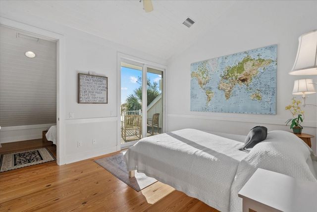 7143 LA LENAIRE DRIVE, Longboat Key, FL 34228