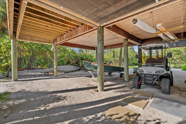 7143 LA LENAIRE DRIVE, Longboat Key, FL 34228