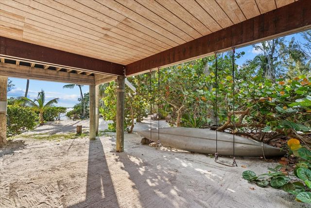7143 LA LENAIRE DRIVE, Longboat Key, FL 34228