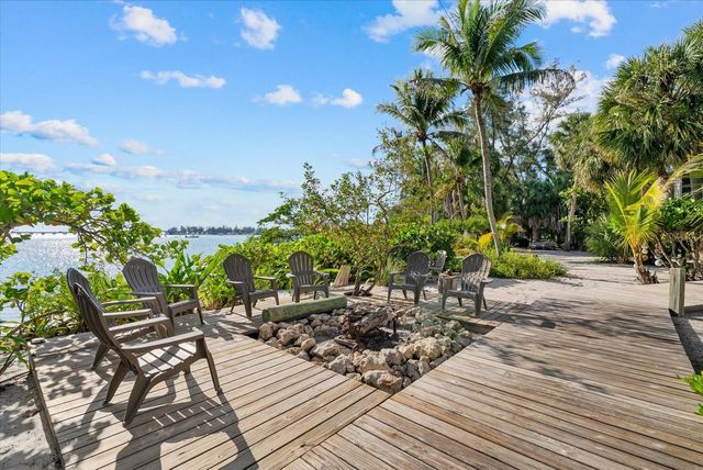 7143 LA LENAIRE DRIVE, Longboat Key, FL 34228
