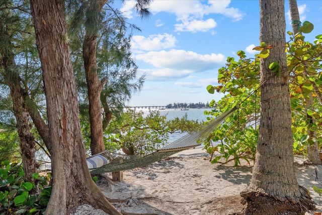 7143 LA LENAIRE DRIVE, Longboat Key, FL 34228