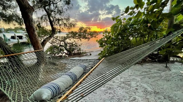 7143 LA LENAIRE DRIVE, Longboat Key, FL 34228