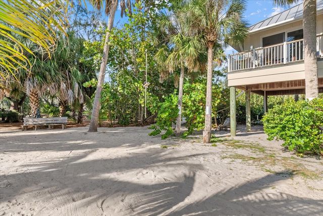 7143 LA LENAIRE DRIVE, Longboat Key, FL 34228