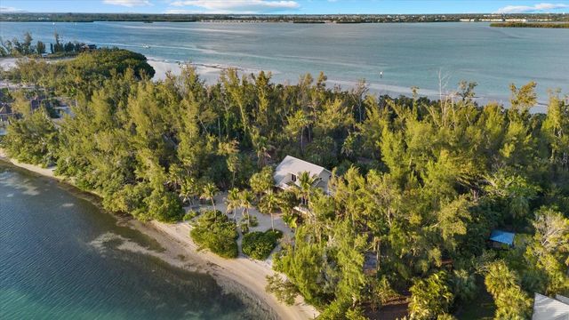 7143 LA LENAIRE DRIVE, Longboat Key, FL 34228