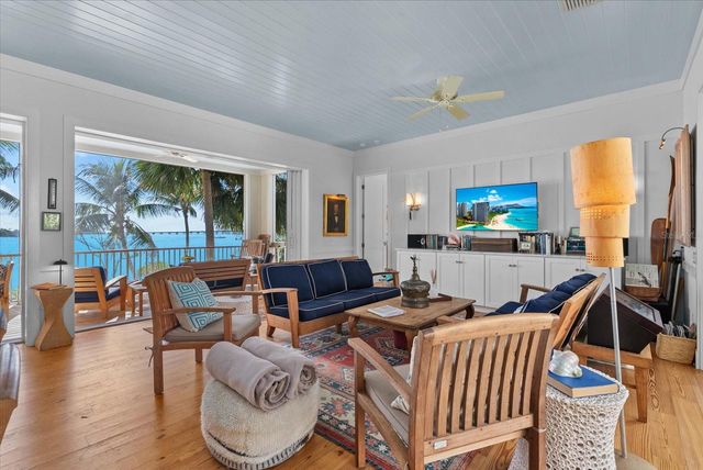 7143 LA LENAIRE DRIVE, Longboat Key, FL 34228