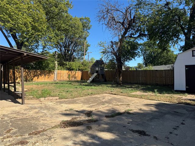 514 W Ridgewood Drive, Garland, TX 75041