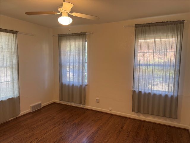 514 W Ridgewood Drive, Garland, TX 75041