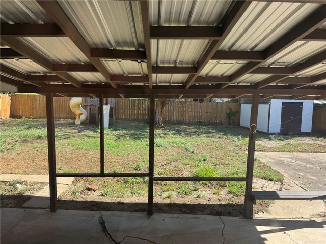 514 W Ridgewood Drive, Garland, TX 75041