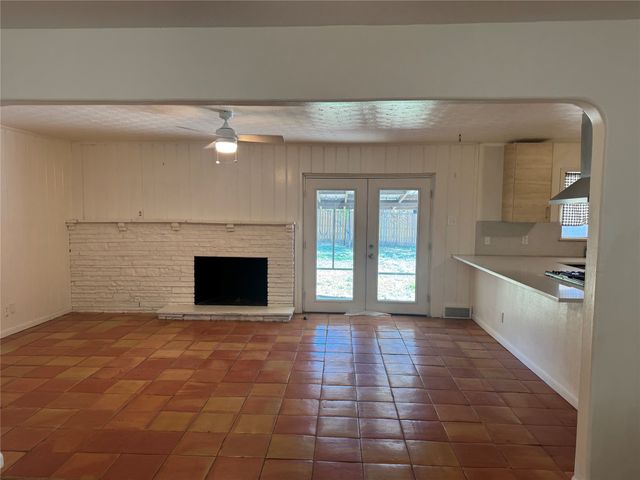 514 W Ridgewood Drive, Garland, TX 75041