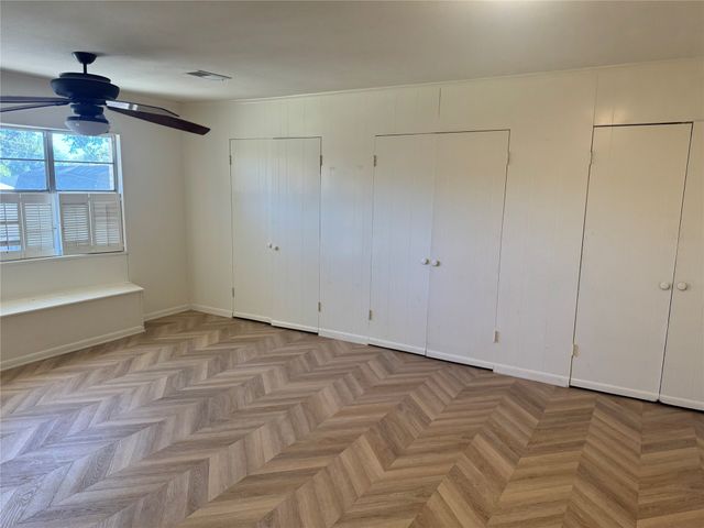 514 W Ridgewood Drive, Garland, TX 75041