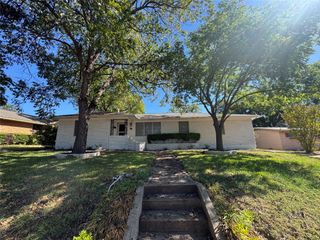 514 W Ridgewood Drive, Garland, TX 75041