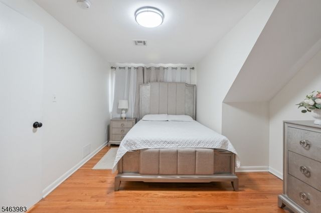 7 Veterans Pl, North Arlington Boro, NJ 07031