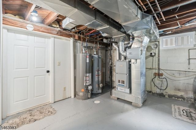 7 Veterans Pl, North Arlington Boro, NJ 07031